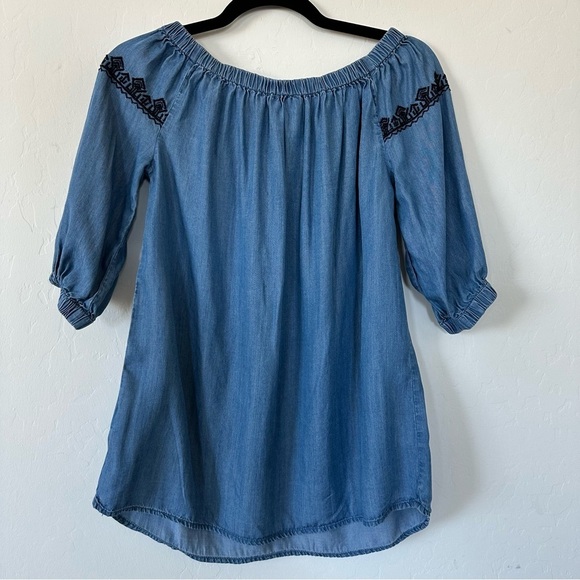 Beachlunchlounge Boho Chambray Embroidered Peasant Style Top Size Small - Picture 6 of 10